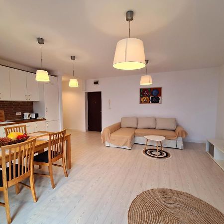 Central Apartament Urbana Арад Екстериор снимка