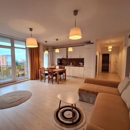 Central Apartament Urbana Арад Екстериор снимка